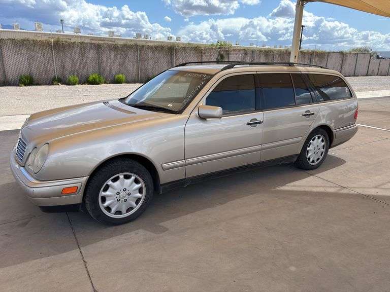 1999  Mercedes-Benz  E320
