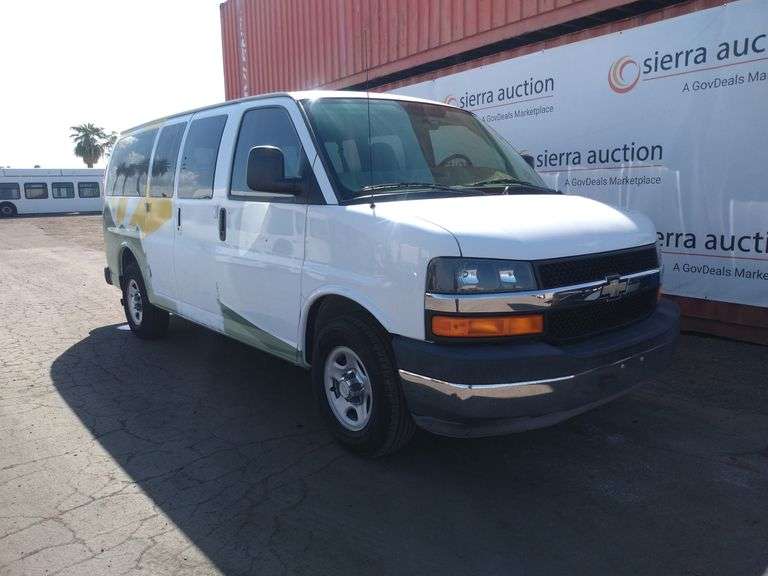 2006  Chevrolet  Express 1500  Passenger Van