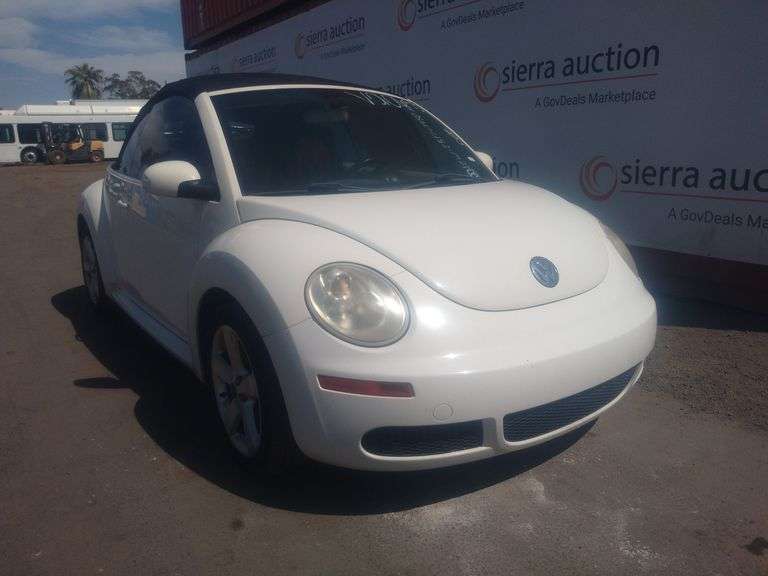2007  Volkswagen  New Beetle