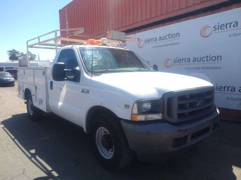 2002  Ford  F350 Super Duty  Work Truck