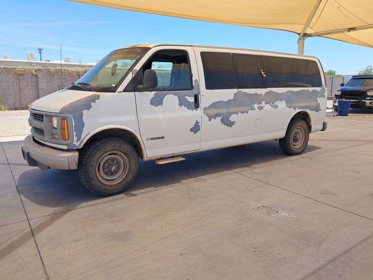 2001  Chevrolet  Express 3500   Passenger Van