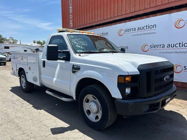 2008  Ford  F350   Work Truck