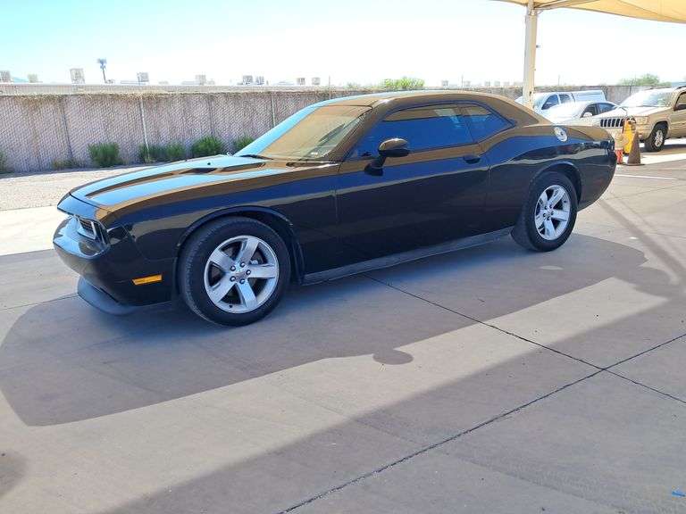 2012  Dodge  Challenger SXT