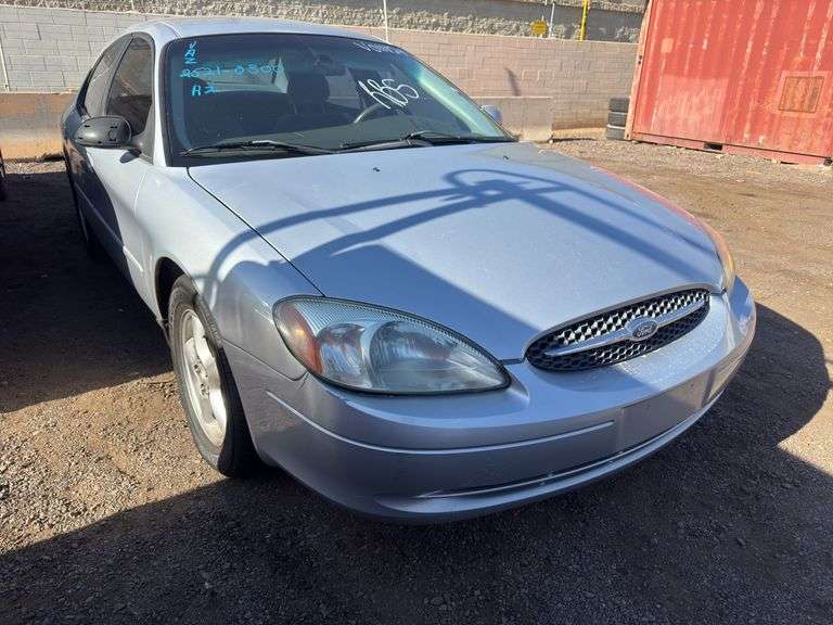 2002 Ford Taurus SES
