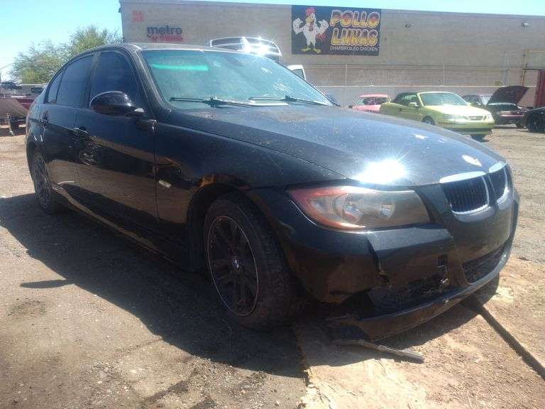 2006  BMW  325i