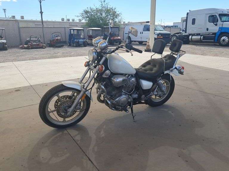 1995 Yamaha XV1100 Motorcycle