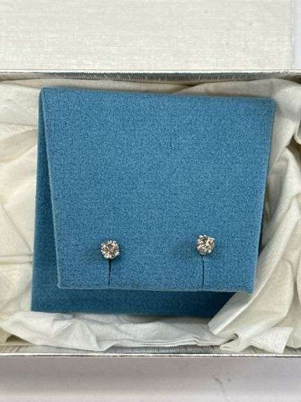 14k Diamond Stud Earrings