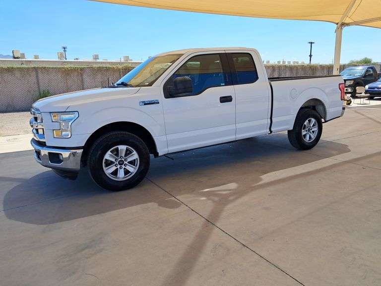 2015  Ford  F150 XLT