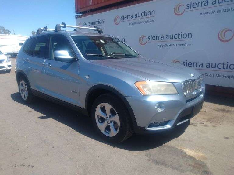 2011  BMW  X3 XDrive28i