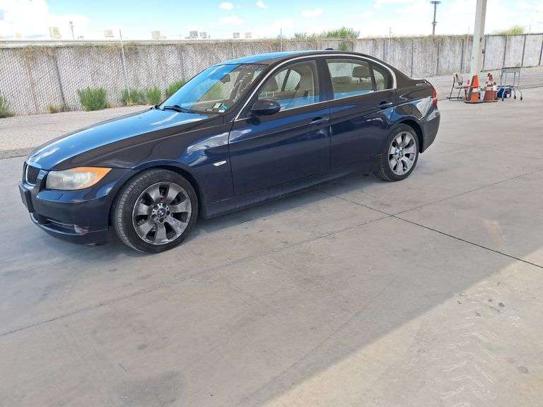 2006  BMW  330xi