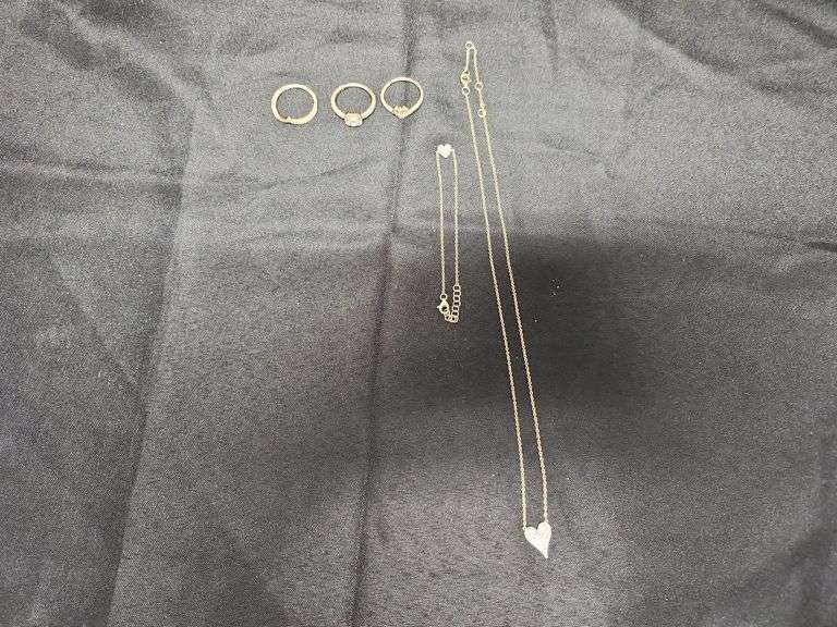 1 (Qty) 14k Stamped Necklace And Bracelet With Costume Rings (Unauthenticated)