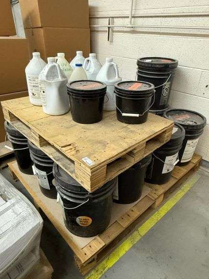 (P) With Misc TEC LIGHTING COATING Buckets Including- TEC-280 Matte UV Coating For Digital & Offset 