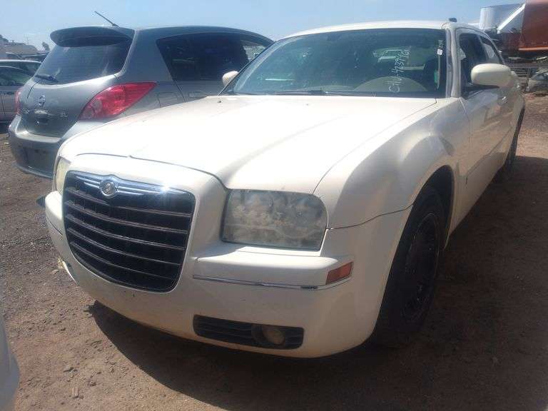 2005  Chrysler  300 Limited