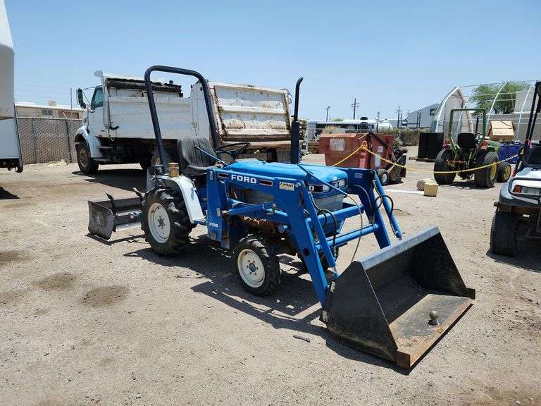 Ford  7106  Backhoe Tractor