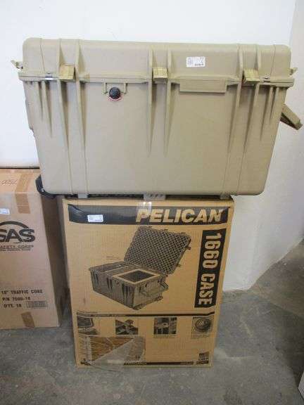 Peli Case 1660 – Mallette Rigide Sans Mousse, Couleur Desert Tan, Avec Chariot