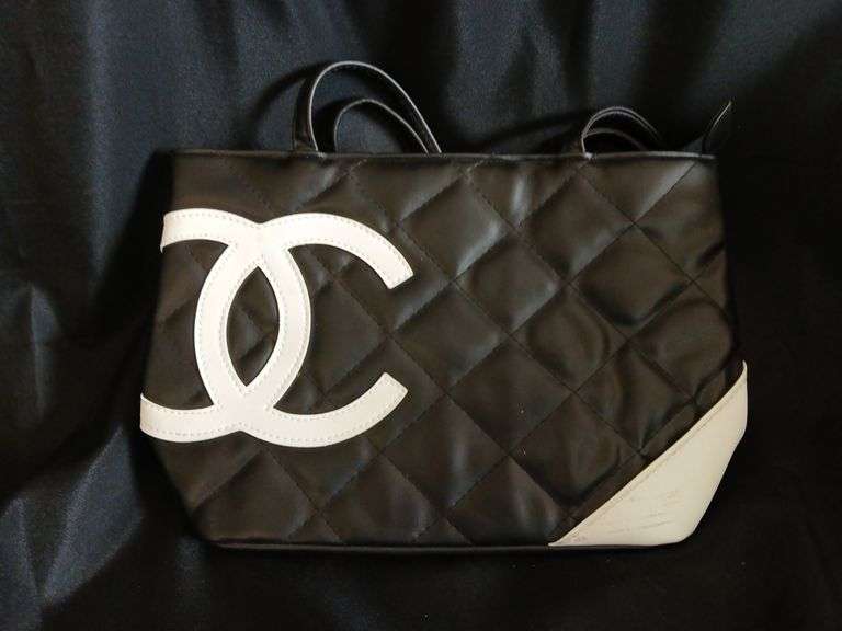 Chanel Handbag (Unauthenticated)