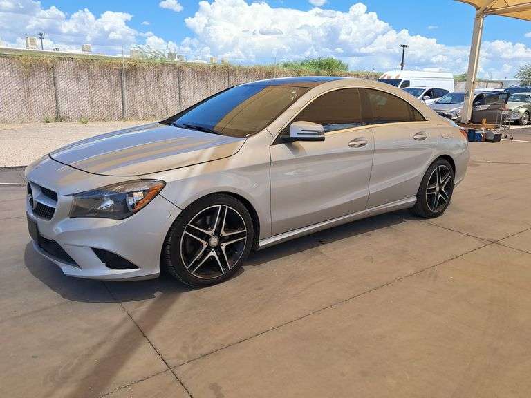 2016  Mercedes-Benz  CLA250