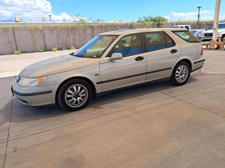 2005  Saab  9-5