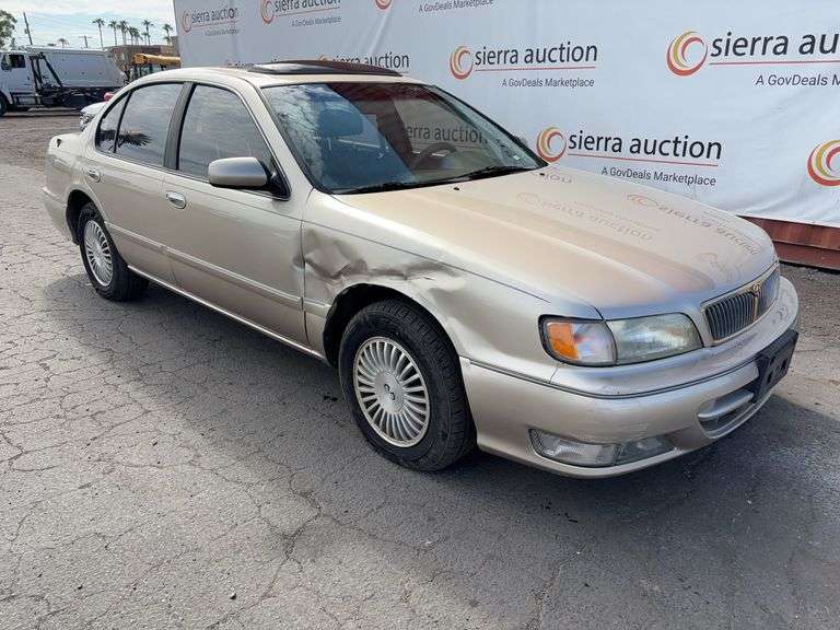 1996  Infiniti  I30