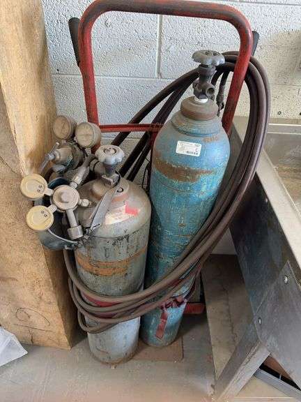 Torch Set With Two Tanks, Hose, Cutting Torch & Dolly (Tank Contents Unknown)