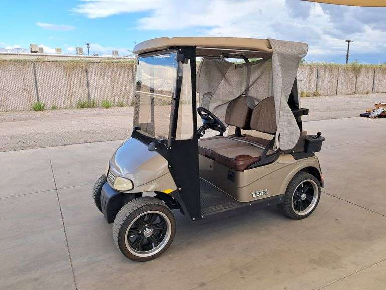 E-Z-GO  Golf/Passenger Cart