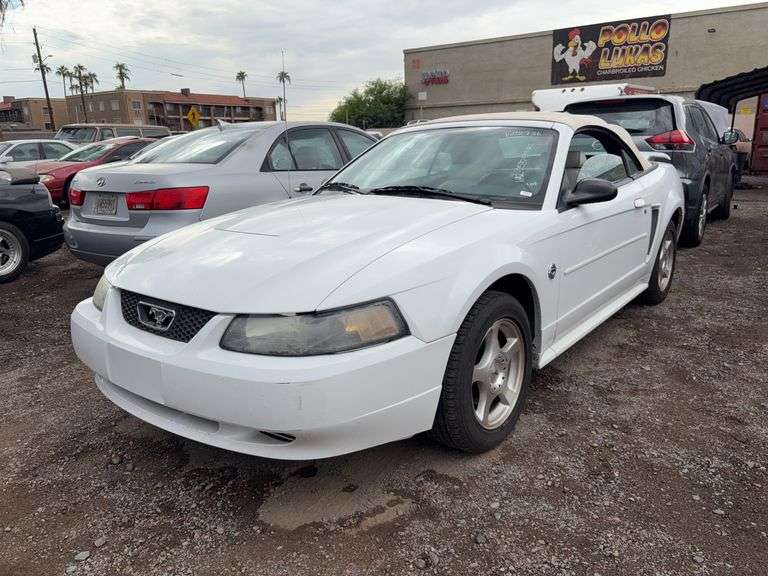 2004 Ford Mustang