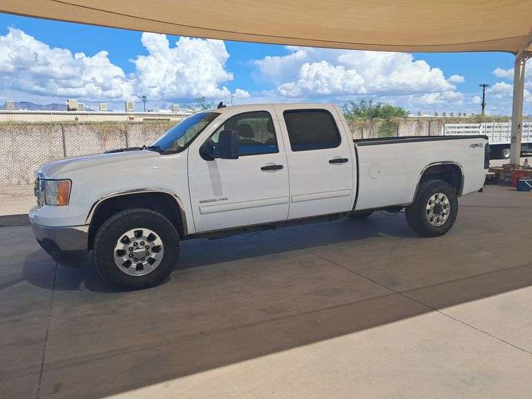2014  GMC  Sierra 3500HD SLE  Work Truck