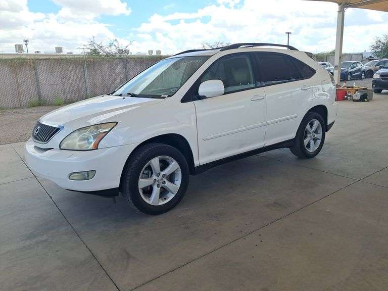 2005 Lexus RX 330 - Sierra Auction Management Inc