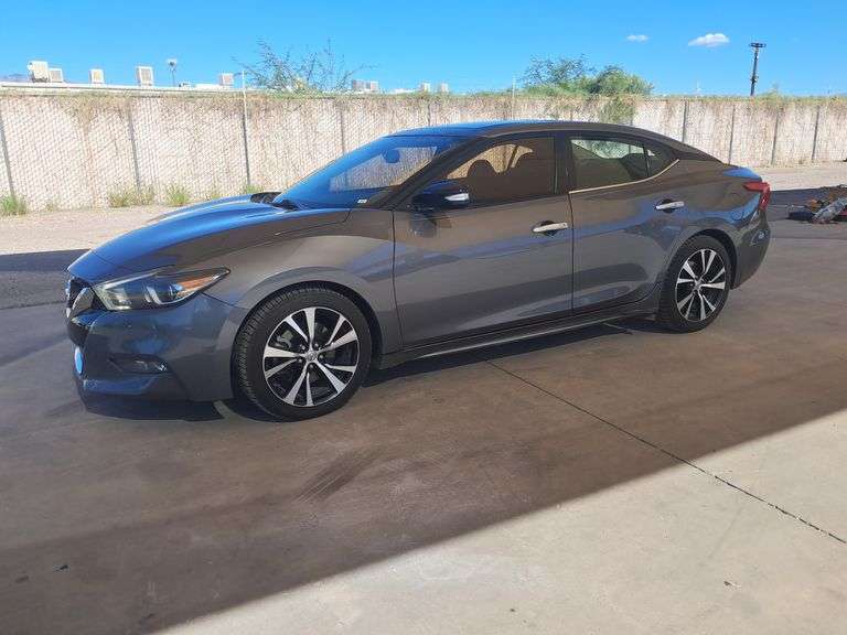 2018  Nissan  Maxima SL
