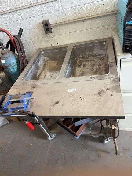 Stainless Steel 2 Bay Warmer Table 30” L x 34 1/2” D x 36” H