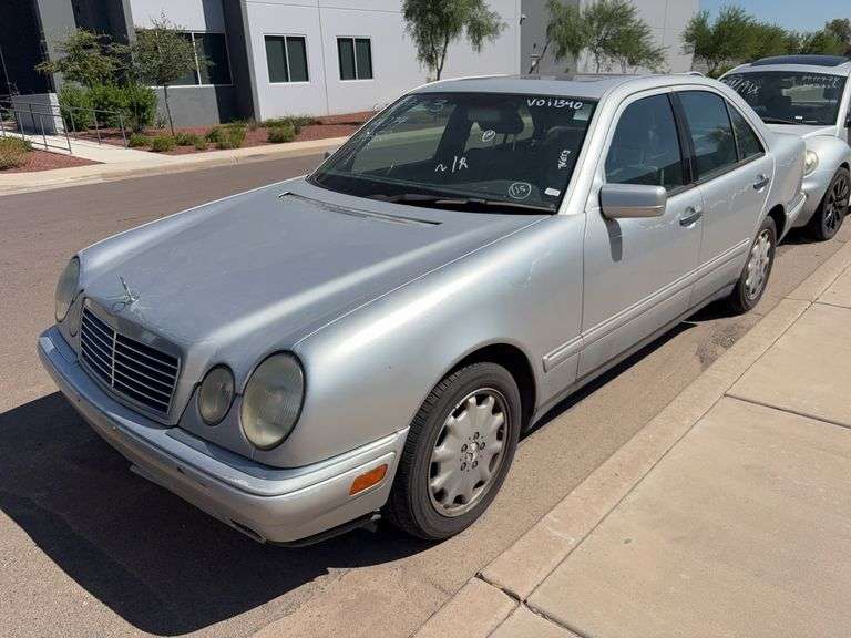 1998  Mercedes-Benz  E320