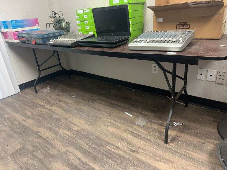 Wooden Banquet Table 8Ft x 30" x 28 Table Only Contents Not Included