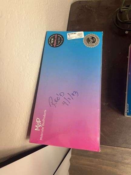 (2) M&P Molecular BioProducts Aerosol Resistant Tips 200 Pipet Tips per box