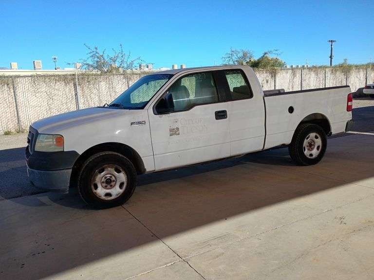 2006  Ford  F150 XL Triton  Work Truck