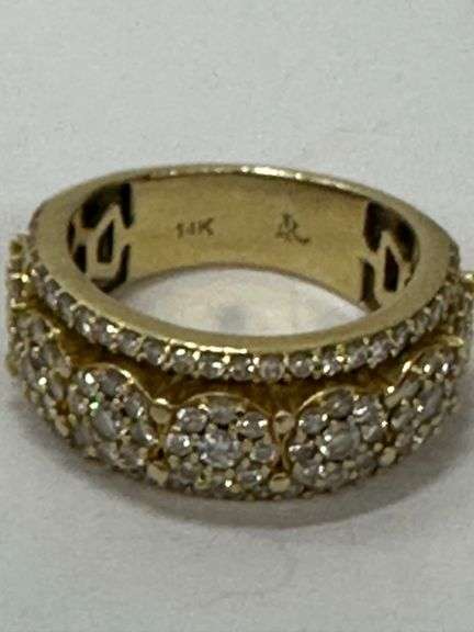 14KT Gold Ring With Over a karat and a half of Diamonds Size 10  8 Grams