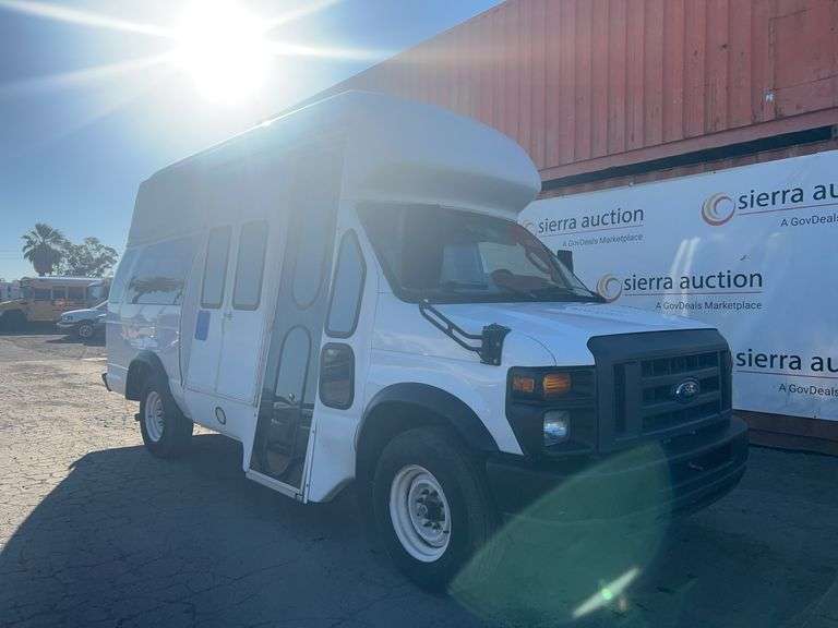 2012 Ford Econoline Cargo Van