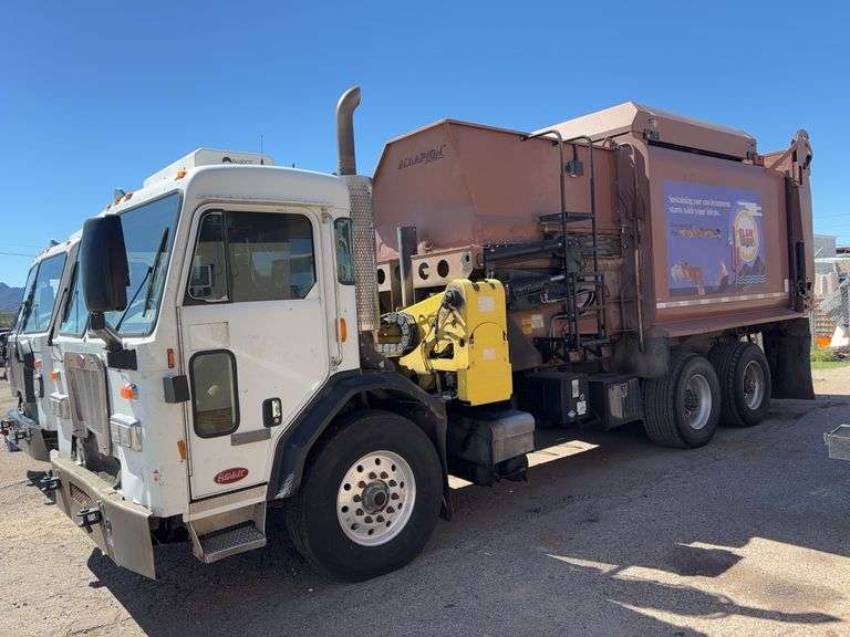2016 Peterbilt 320 Side Loader Garbage Truck