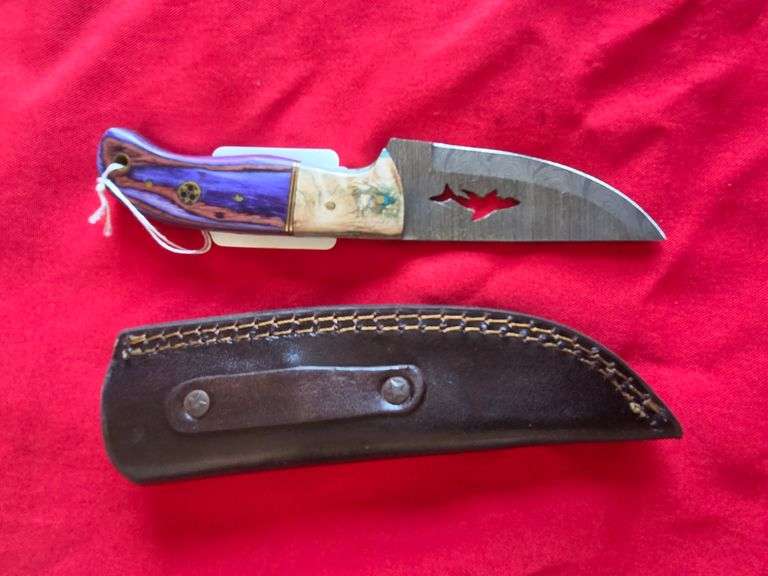 4" Hand Made Forged Damascus Steel Fixed Blade Knife with Fish and Leather Sheath