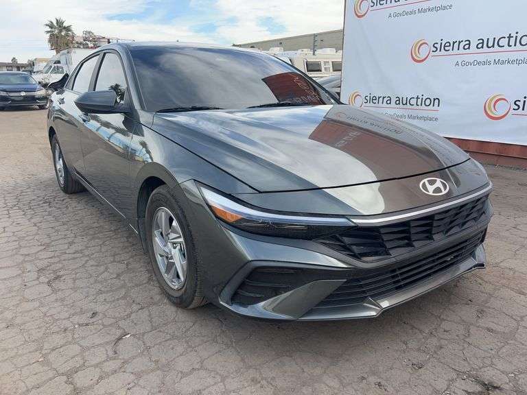 2024  Hyundai  Elantra