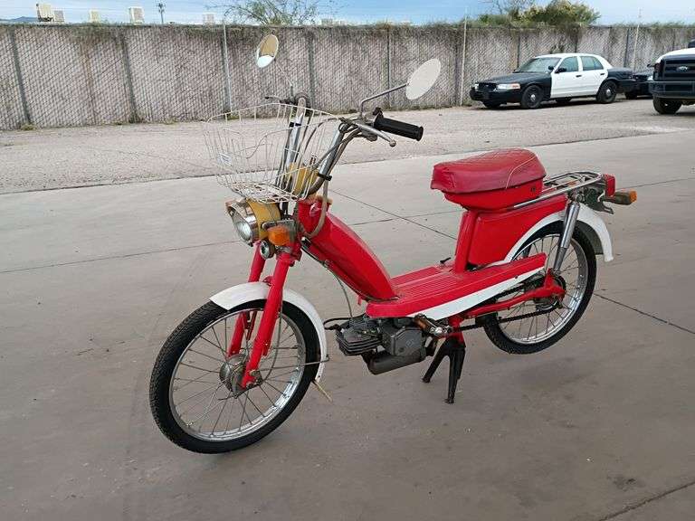 1987  Kamasura  Moped  Scooter