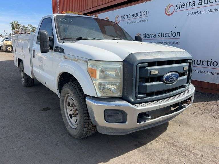 2015  Ford  F350   Work Truck