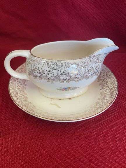 (1 Qty) Gravy Boat with Under Plate