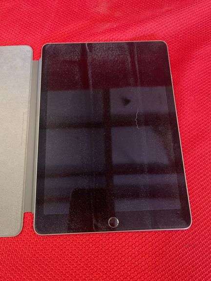 (1 Qty) Apple iPad Model: A1673