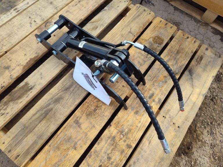 2025  TPM  Hydraulic Thumb