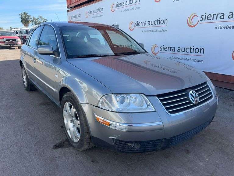 2001  Volkswagen  New Passat