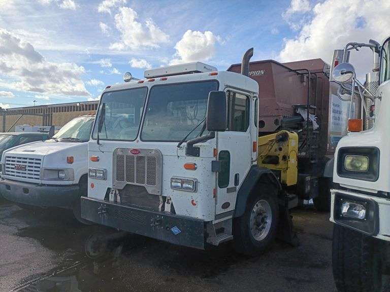 2017  Peterbilt  320 Side Loader  Garbage Truck