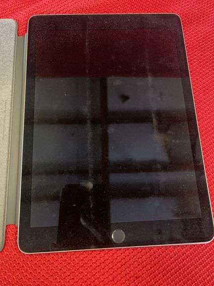 (1 Qty) Apple iPad Model: A1673