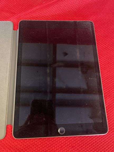 (1 Qty) Apple iPad Model: A1673