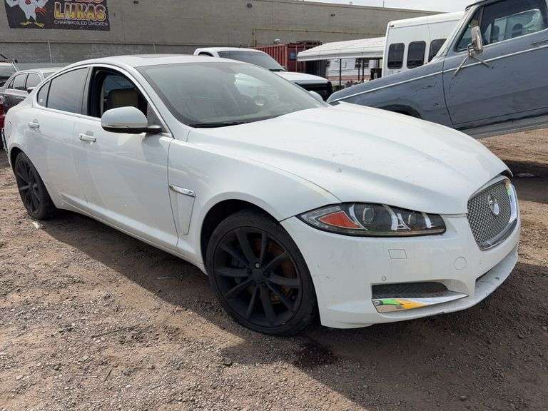 2015  Jaguar  XF 3.0 Portfolio