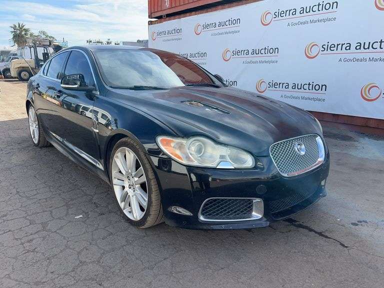 2010  Jaguar  XF R